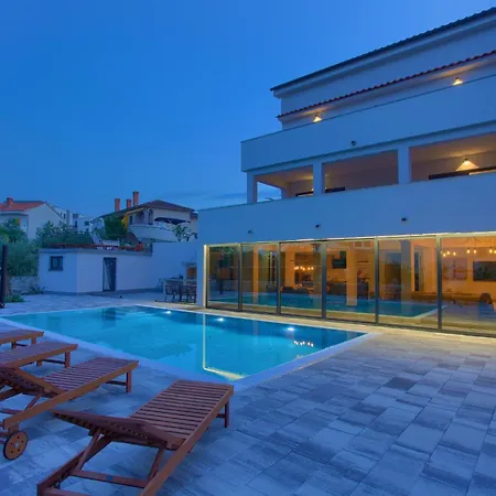 Elegant Chiara With Pool