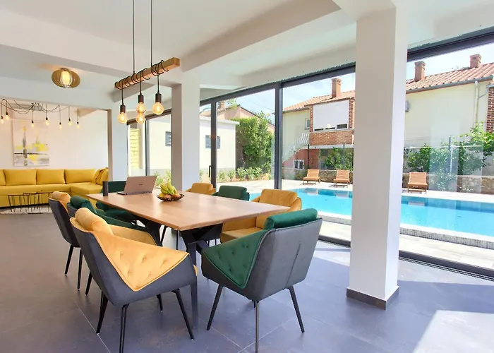 Elegant Chiara With Pool * Krk Town