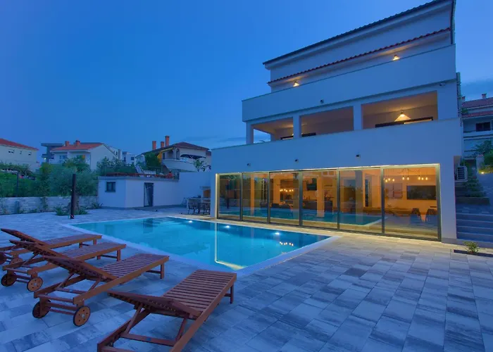 Elegant Chiara With Pool