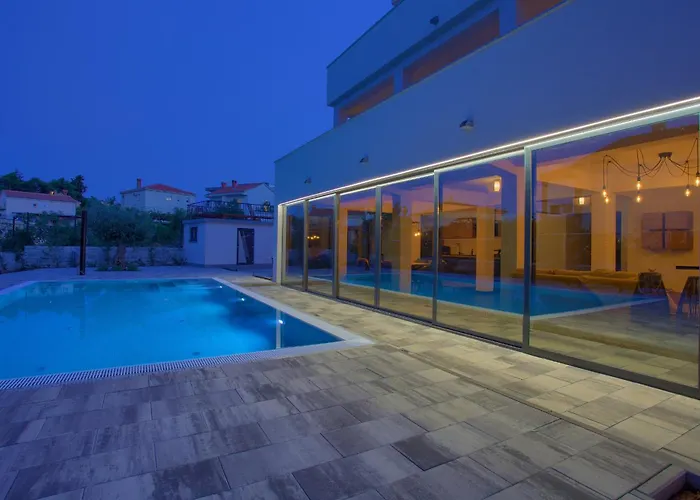 Elegant Chiara With Pool * Krk Town