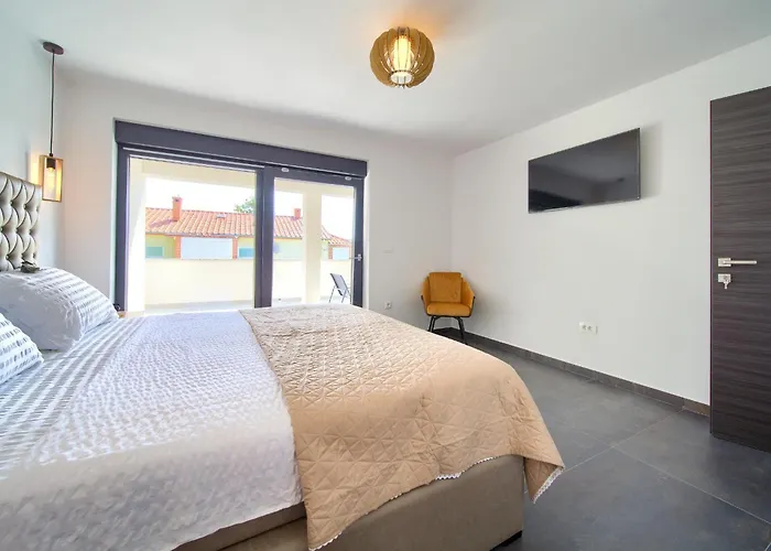 Elegant Chiara With Pool Villa Krk Town