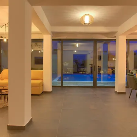 Elegant Chiara With Pool