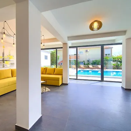 Elegant Chiara With Pool * Krk Town