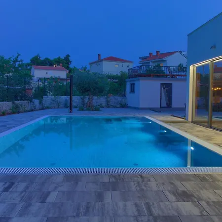 Elegant Chiara With Pool