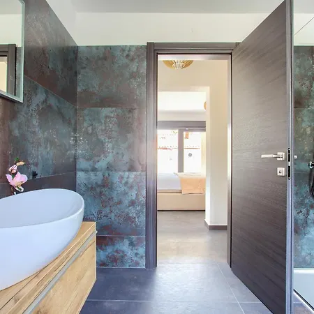 Villa Elegant Chiara With Pool Krk Town