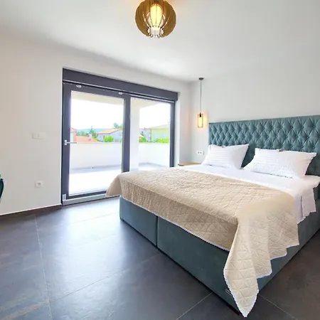 Elegant Chiara With Pool Villa Krk Town