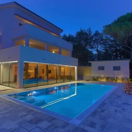 Elegant Chiara With Pool Villa Krk Town