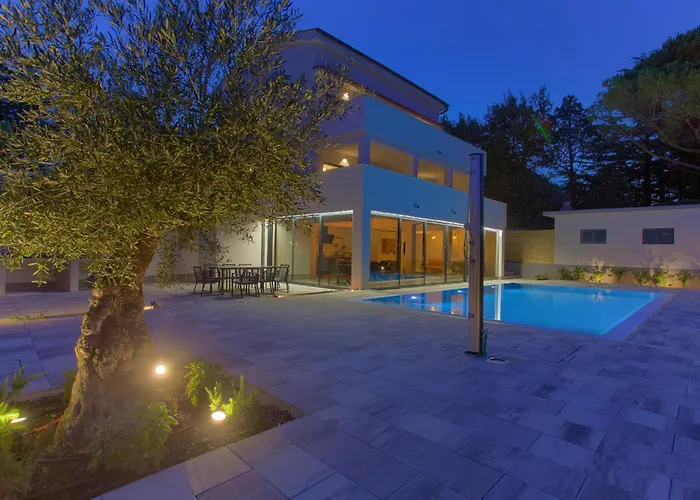 Elegant Chiara With Pool Villa Krk Town